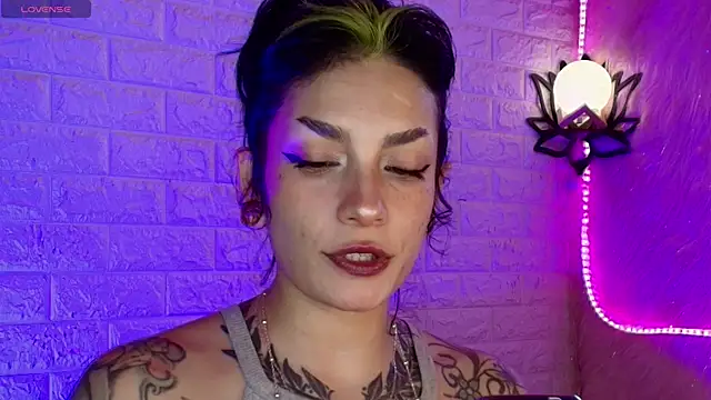 Snapshot of _mamush chatting on September 10, 2025, 5:28 am mamush online show from September 10, 2025, 5:28 am