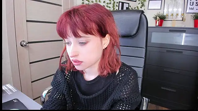 ElizaNik  online show from April 16, 2026, 12:11 am