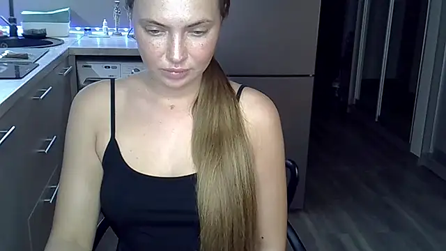 Snapshot of Lucky_Anna chatting on November 12, 2025, 6:12 pm Lucky Anna online show from November 12, 2025, 6:12 pm