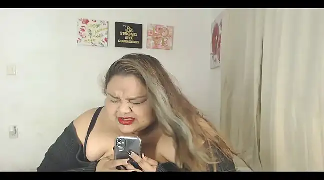 Snapshot of lovemyfatpussy chatting on March 18, 2025, 3:34 am lovemyfatpussy online show from March 18, 2025, 3:34 am