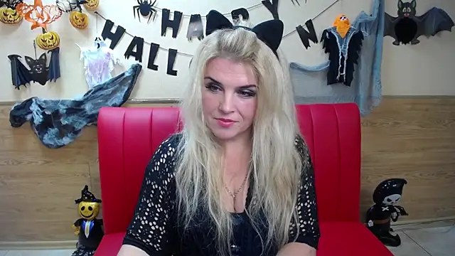 Julya Barbi online show from October 21, 2025, 5:12 pm