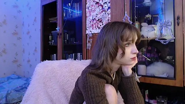 Snapshot of cloudgirrl chatting on January 20, 2025, 9:22 pm cloudgirrl online show from January 20, 2025, 9:22 pm