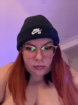 Snapshot of SoshyBaby chatting on March 5, 2025, 1:21 am SoshyBaby online show from March 5, 2025, 1:21 am