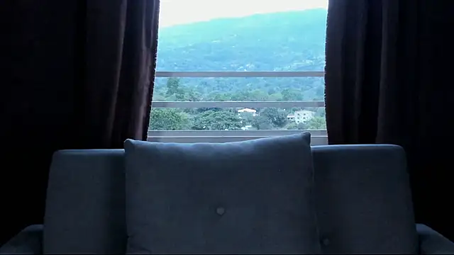 lnxmst online show from January 11, 2026, 10:05 pm