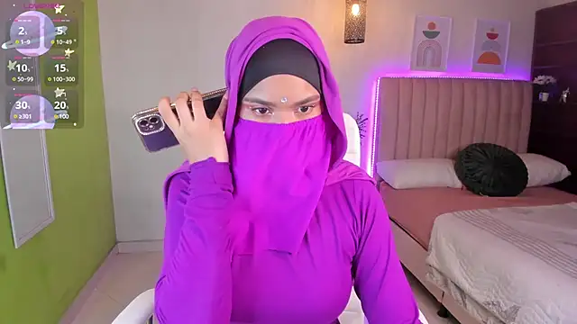 Snapshot of saray_halam chatting on March 10, 2025, 6:23 pm saray halam online show from March 10, 2025, 6:23 pm