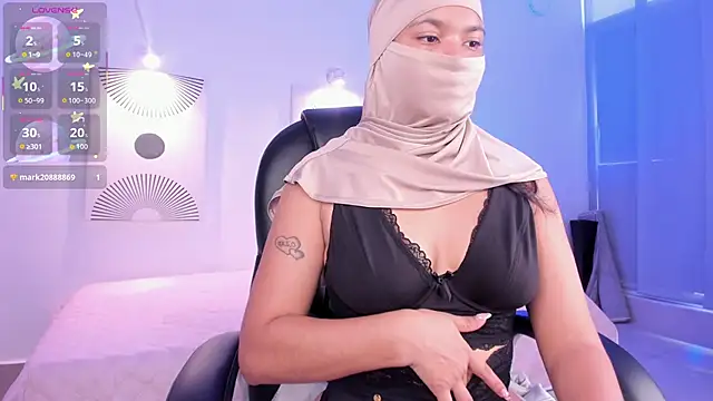 Snapshot of saray_halam chatting on November 21, 2025, 1:32 pm saray halam online show from November 21, 2025, 1:32 pm