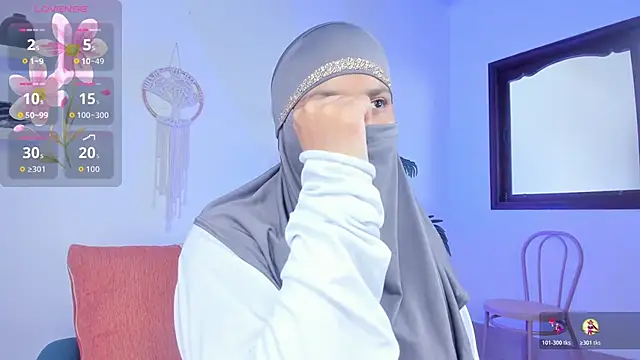 Snapshot of saray_halam chatting on November 10, 2025, 6:13 pm saray halam online show from November 10, 2025, 6:13 pm