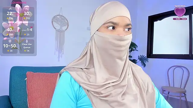 Snapshot of saray_halam chatting on October 29, 2025, 6:18 pm saray halam online show from October 29, 2025, 6:18 pm