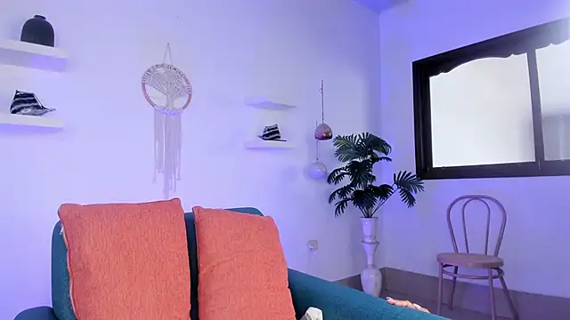 Snapshot of saray_halam chatting on November 2, 2025, 6:02 pm saray halam online show from November 2, 2025, 6:02 pm