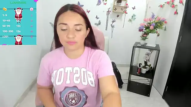 nicoll crazzy online show from December 16, 2025, 2:43 pm