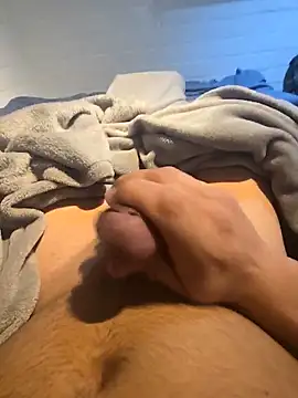 Snapshot of THOMS-90 chatting on November 1, 2025, 6:19 am THOMS-90 online show from November 1, 2025, 6:19 am