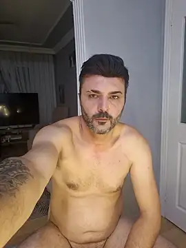 hot man eray online show from December 4, 2025, 4:28 pm