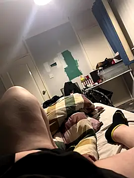 AmberTaylorXxx online show from November 26, 2025, 6:41 pm