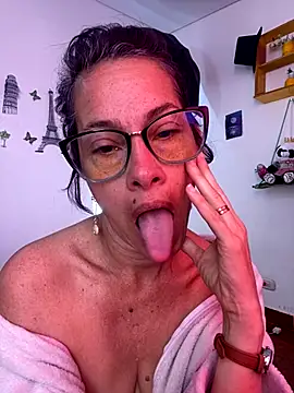 Goddess-Love- online show from November 25, 2025, 11:54 am