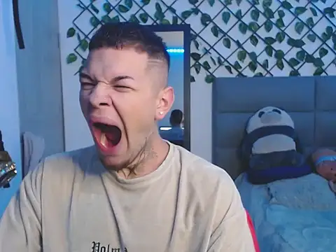 MarceloMilk online show from September 24, 2025, 1:50 pm