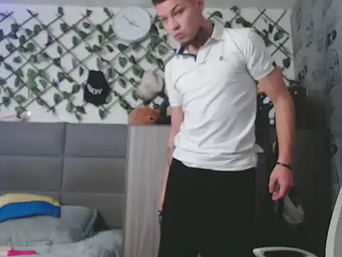 MarceloMilk online show from October 30, 2025, 5:06 am