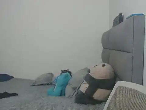 MarceloMilk online show from September 16, 2025, 9:32 am