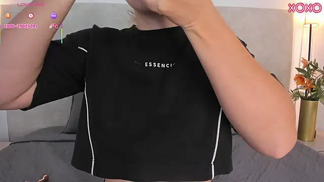 Saori newman online show from February 2, 2026, 11:42 am