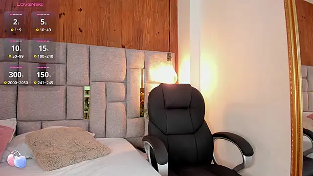 Saori newman online show from October 11, 2025, 11:55 am