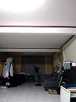 Snapshot of RobbyThrobb chatting on March 10, 2025, 1:00 pm RobbyThrobb online show from March 10, 2025, 1:00 pm