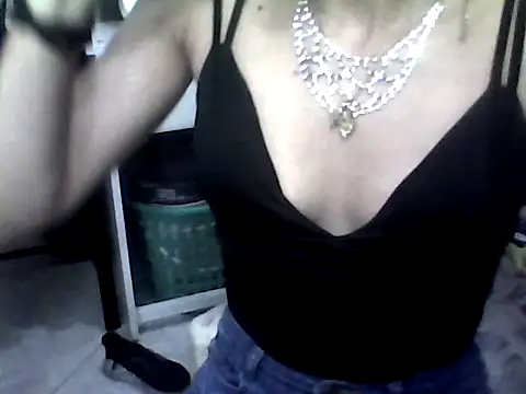 Snapshot of ariana_crazzy chatting on March 12, 2025, 12:47 pm ariana crazzy online show from March 12, 2025, 12:47 pm