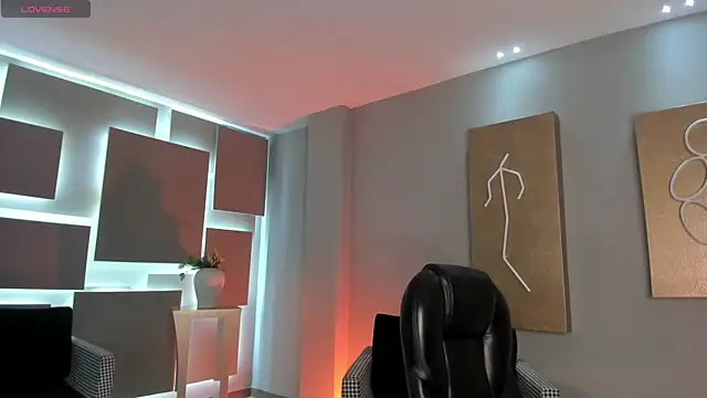 KaiaFerreira online show from December 2, 2025, 11:34 am