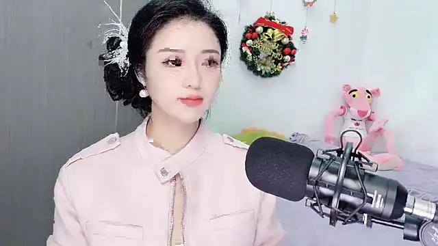 starsqimei online show from January 6, 2026, 5:33 am