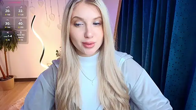 Snapshot of Evacadooo chatting on March 1, 2026, 2:33 am Evacadooo online show from March 1, 2026, 2:33 am