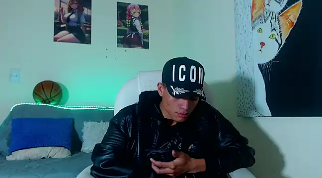 Snapshot of Andres_thompson22 chatting on January 24, 2025, 1:45 am Andres thompson22 online show from January 24, 2025, 1:45 am