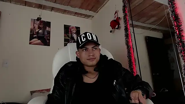 Snapshot of Andres_thompson22 chatting on December 26, 2024, 2:44 am Andres thompson22 online show from December 26, 2024, 2:44 am