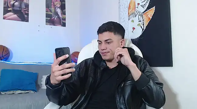 Snapshot of Andres_thompson22 chatting on January 28, 2025, 1:50 am Andres thompson22 online show from January 28, 2025, 1:50 am