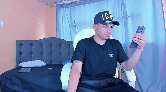 Snapshot of Andres_thompson22 chatting on January 6, 2025, 1:41 pm Andres thompson22 online show from January 6, 2025, 1:41 pm