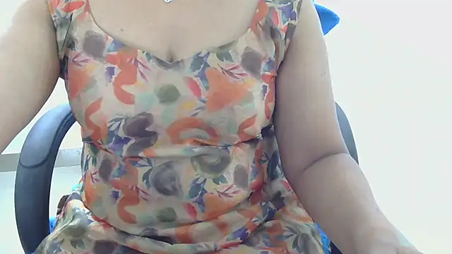 indian anu mallu online show from November 7, 2025, 4:50 am