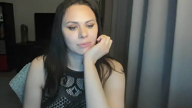 MollyCheiz online show from March 9, 2026, 4:21 pm