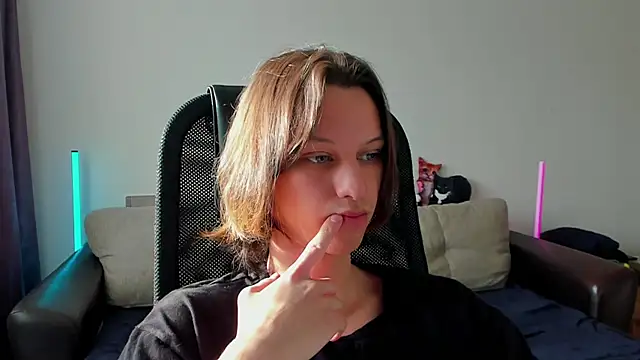 Ostin meow online show from April 20, 2026, 11:46 am