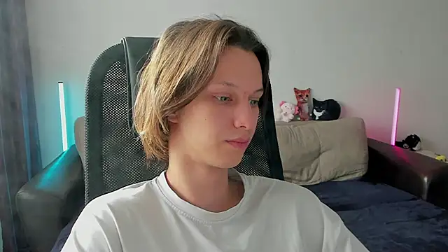 Ostin meow online show from April 9, 2026, 10:43 am