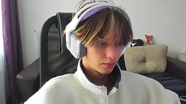 Snapshot of Ostin_meow chatting on October 7, 2025, 7:09 am Ostin meow online show from October 7, 2025, 7:09 am