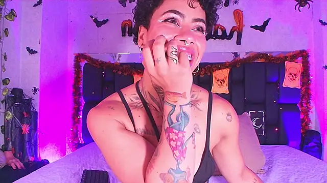 canela oss online show from October 25, 2025, 12:04 pm