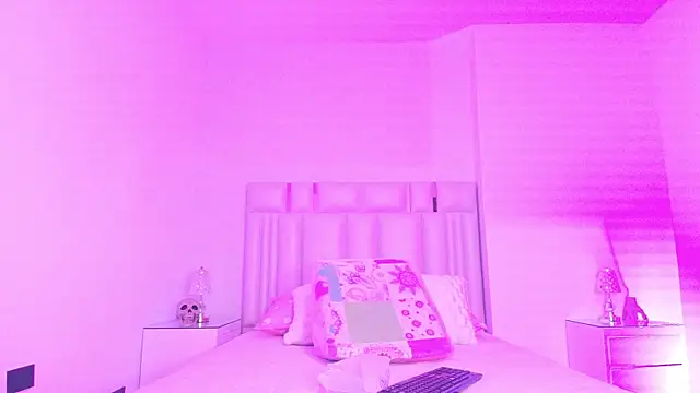 canela oss online show from October 31, 2025, 12:02 pm