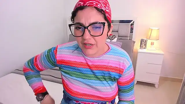 Camilaa bueno online show from March 28, 2026, 11:39 pm