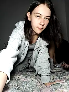 ella grays online show from April 14, 2026, 7:08 pm