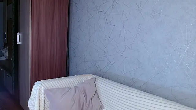 sofiaa here online show from September 16, 2025, 12:33 am