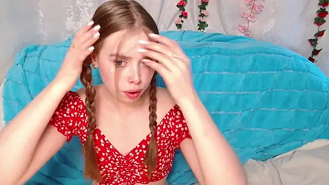 sofiaa here online show from March 13, 2025, 7:20 am