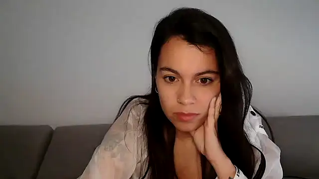 Snapshot of AmaraBella69 chatting on December 11, 2024, 2:11 pm AmaraBella69 online show from December 11, 2024, 2:11 pm