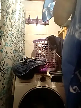 FlacoDani online show from February 11, 2026, 5:02 pm