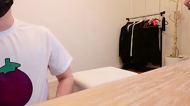 Snapshot of undo-busoku69 chatting on February 5, 2026, 6:42 am undo-busoku69 online show from February 5, 2026, 6:42 am