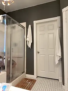 Bluemage710 online show from November 25, 2025, 3:45 pm