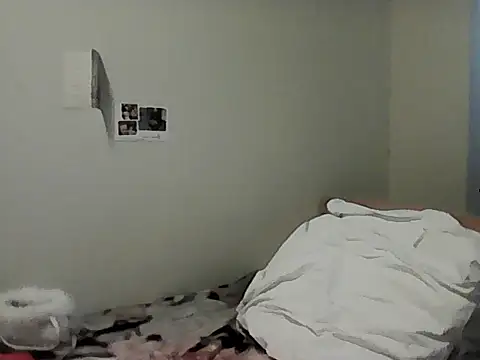 housewife shantie online show from March 6, 2026, 7:58 am