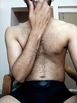 Vignesh3246 online show from September 24, 2025, 6:58 pm