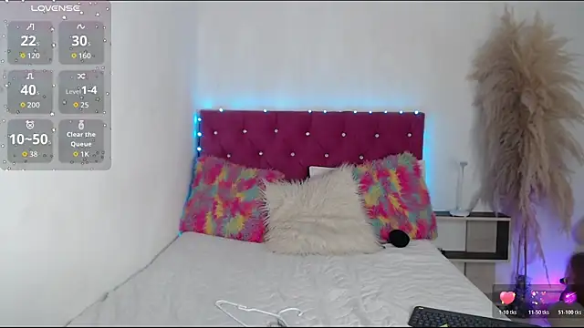 alinakiss online show from October 21, 2025, 7:19 am